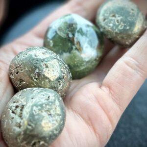balls